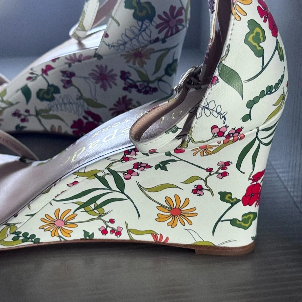 Kate Spade New York Flamenco Floral Bow Wedge LeatherSandals - White and color - Picture 8 of 9